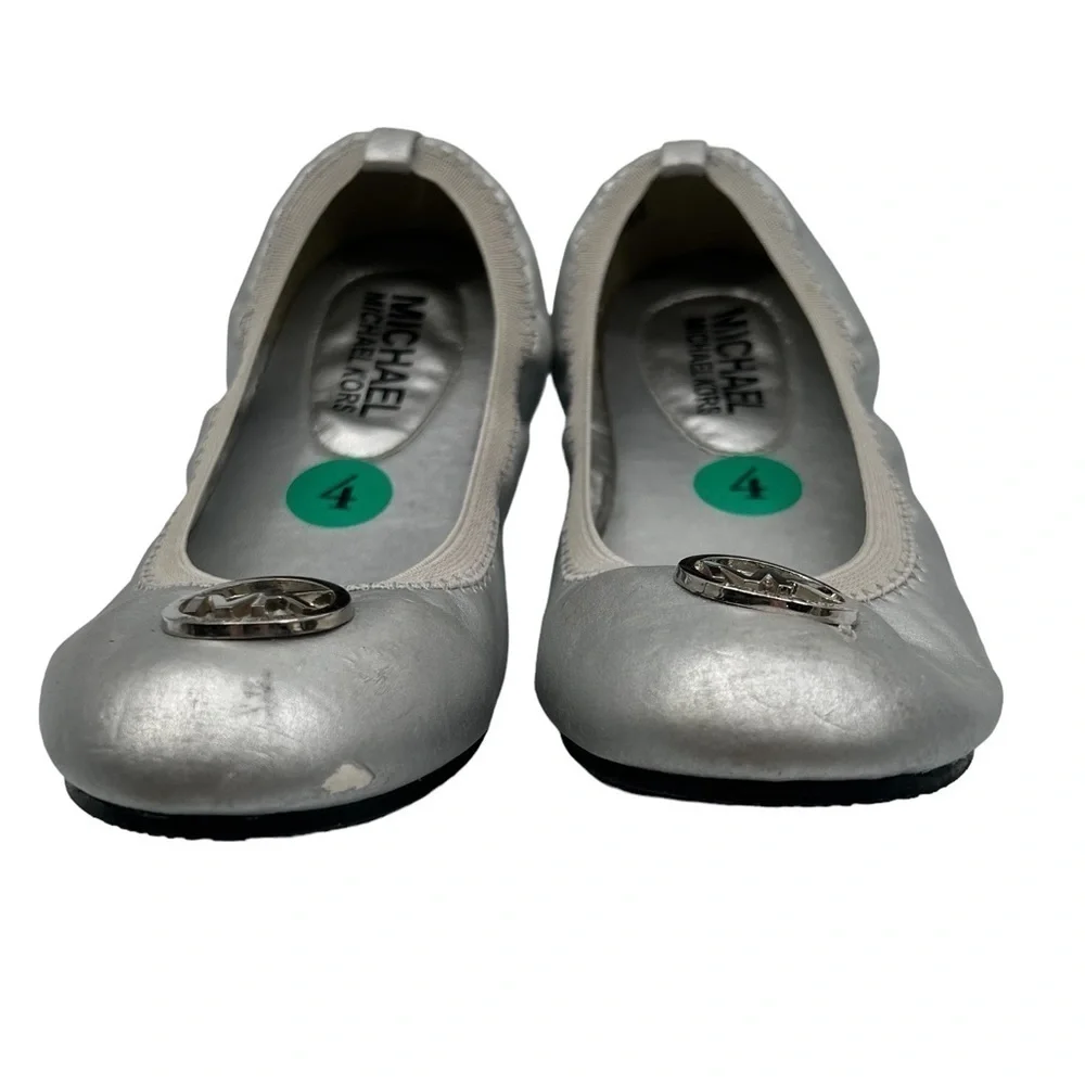 MICHAEL Michael Kors Silver Francesca Signature Ballet Flats Size 4 Girl's
